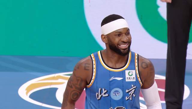 S15下注网站-周琦伤退，北京男篮遭山西逆转 曾凡博9+2低迷 许利民用人混乱