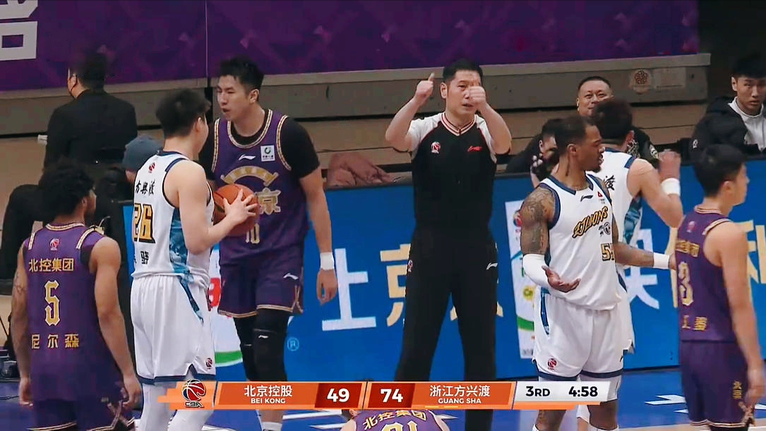 lol竞猜-23分惨败！下课声响彻主场，浙江广厦仅用2节，央视叹言：寒冬