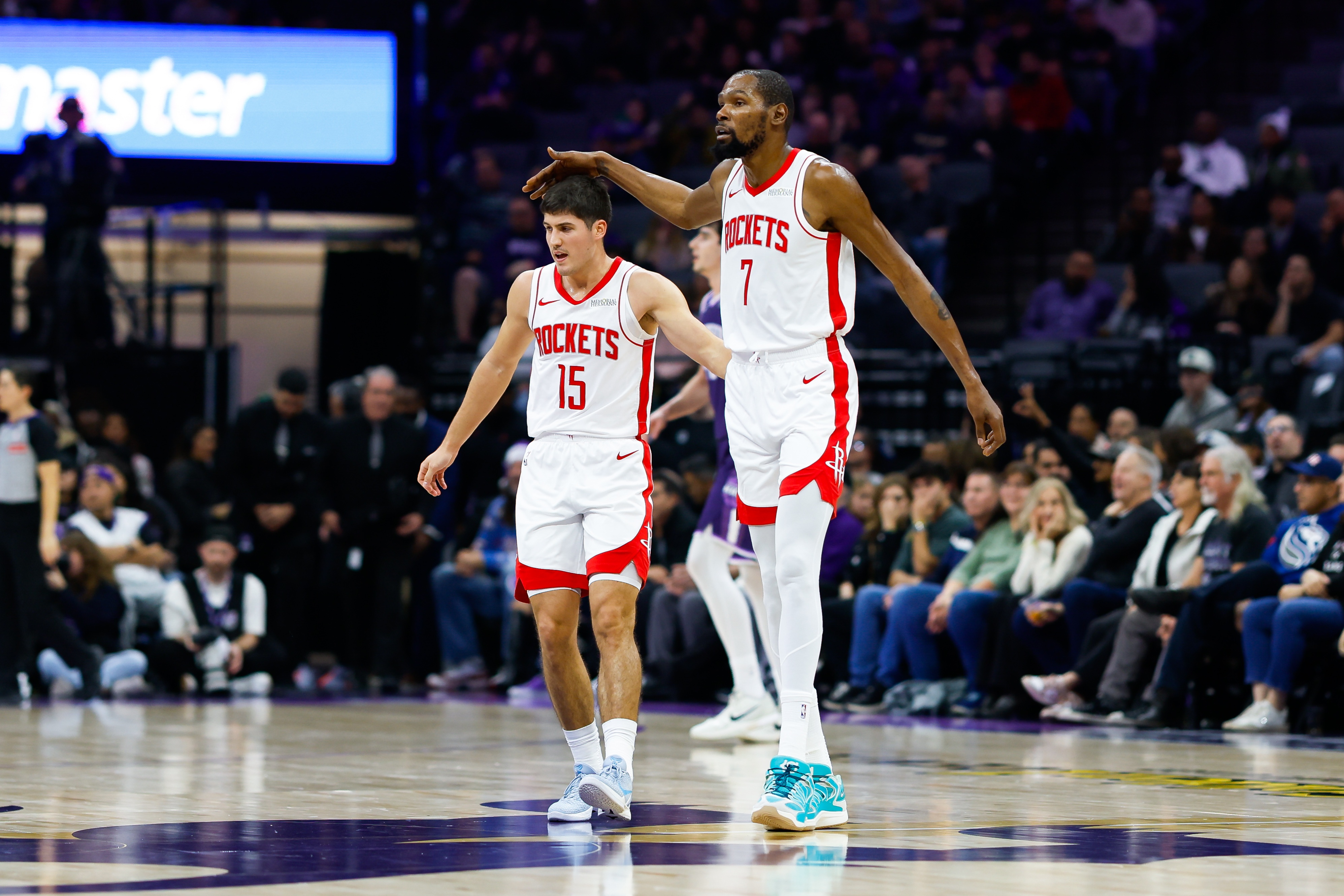 助攻抢断创生涯新高！杜兰特：谢泼德为我们做到了一切！